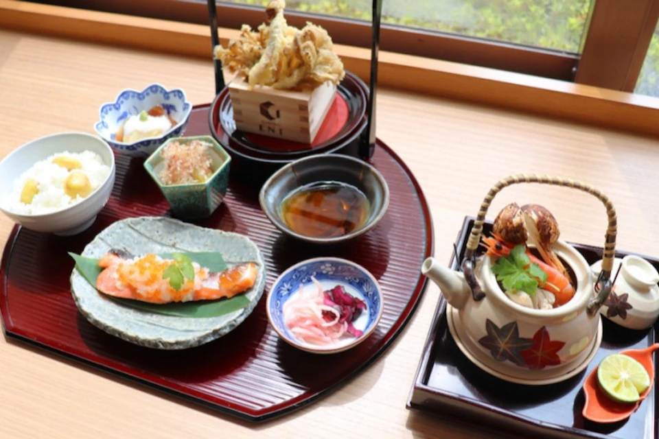 【1日10食限定】秋のスペシャルディナー「秋の味覚と松茸土瓶蒸し御膳」が新登場!気軽に楽しめるランチもご用意の画像