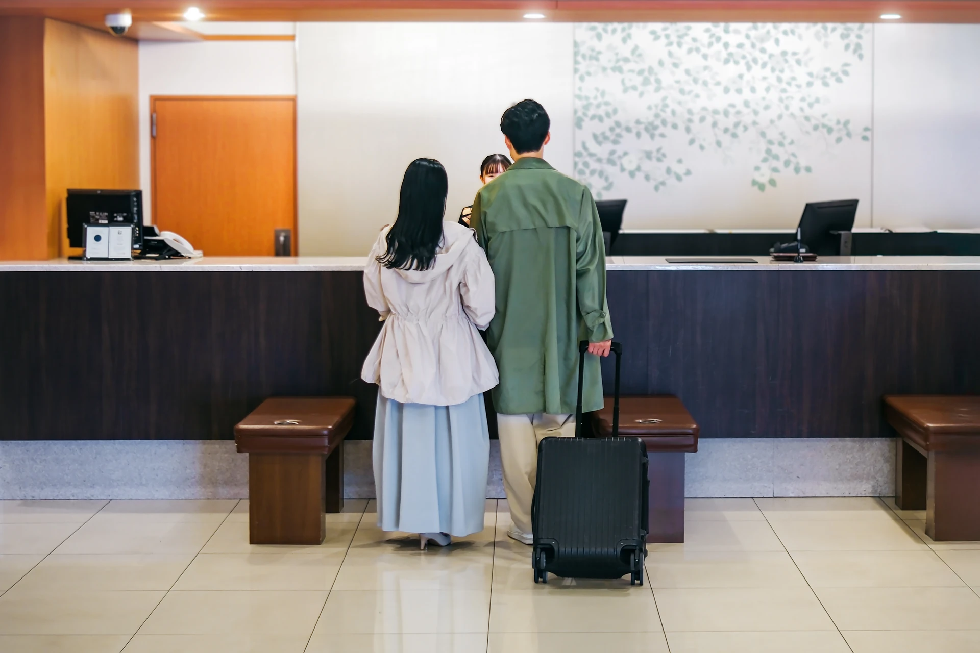 Lobby & Front Desk